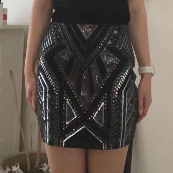 Express Sequins Mini Skirt - Picture 3 of 4